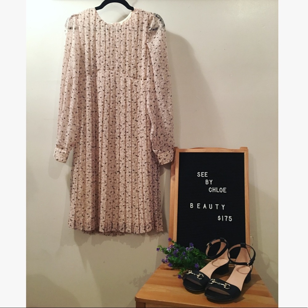 💎SALE💎 See by Chloe Swiss Dot Pleated Dress